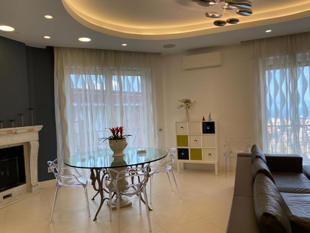 Oliver Luxury Napoli
